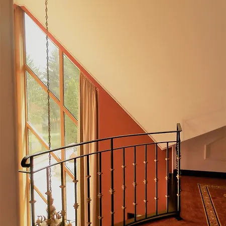 Nagyret Panzio Bed & Breakfast *