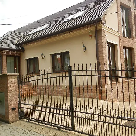 Nagyret Panzio * אגר